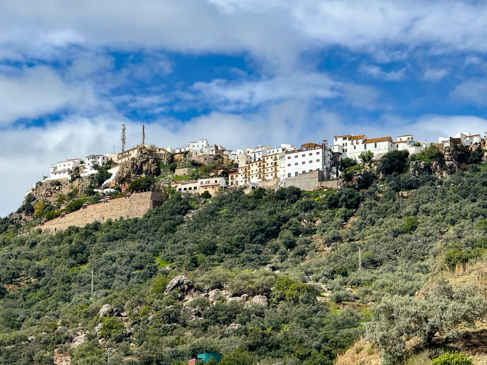 Comares
