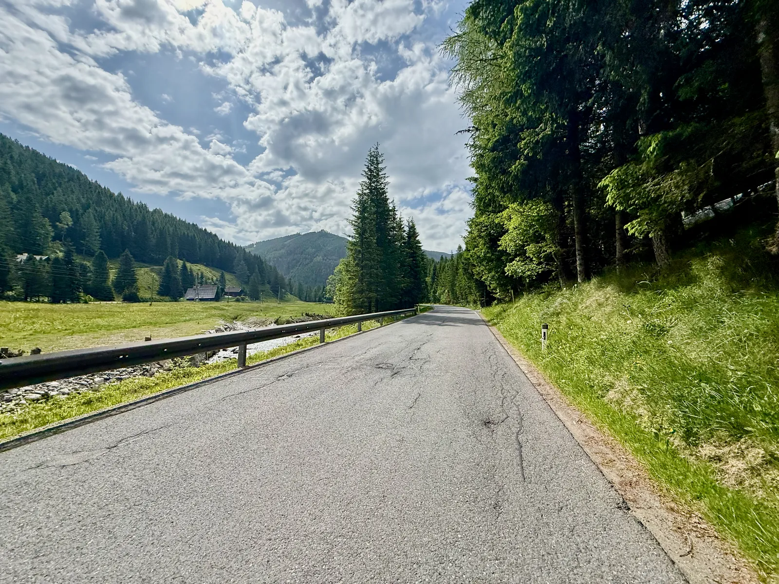 Road to Innerkrems