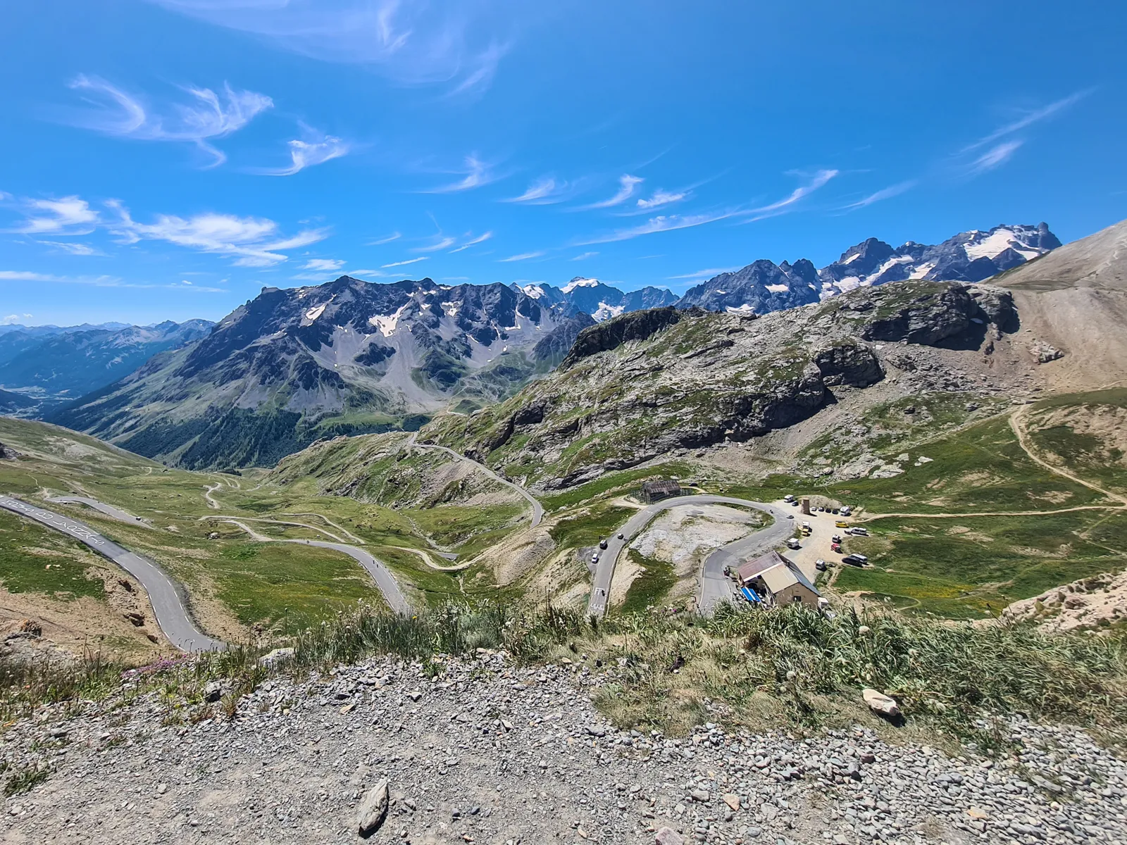 Widok z Col du Galibier w stronę Lautaret