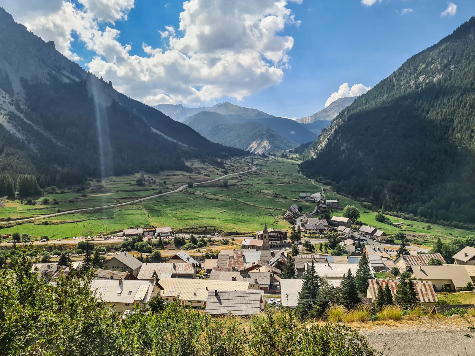 Road towards d'Isoard